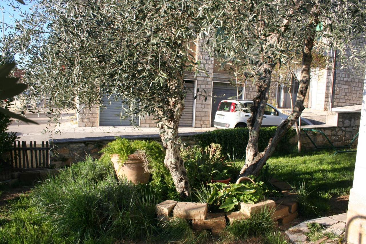 La Taverna Di Sophie Serre Di Rapolano Buitenkant foto